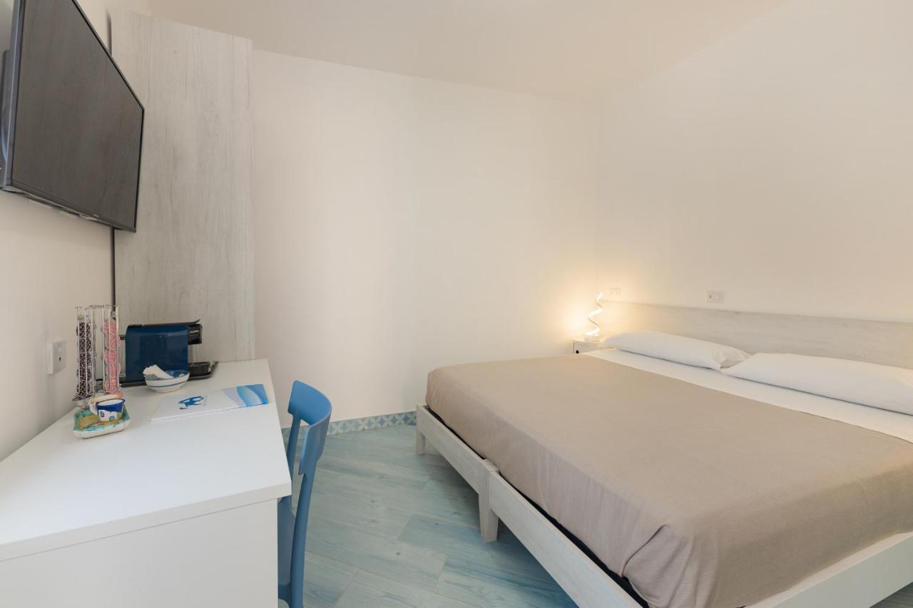 Poseidonia Rooms Прочида Экстерьер фото