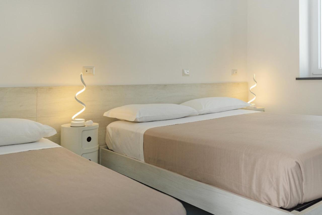 Poseidonia Rooms Прочида Экстерьер фото